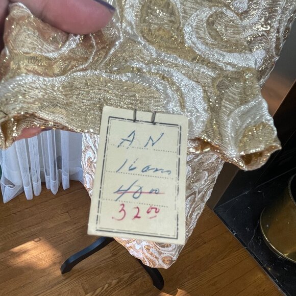 Vintage 70s gold lame jacket, glam golden brocade, large wing dagger lapels, NOS - Picture 10 of 11